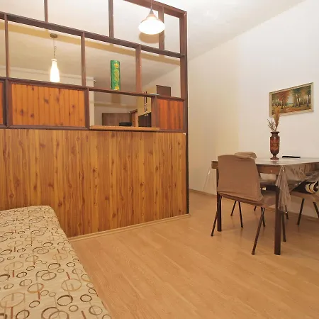 Maja 221 Apartamento *