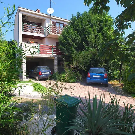 Apartman Maja 221 *